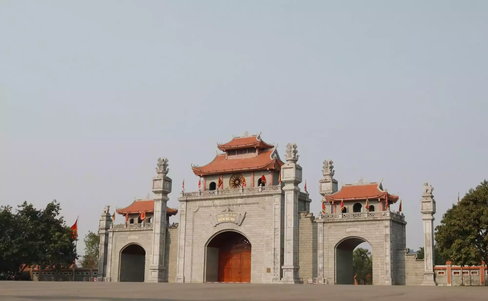 Khu di tích lịch sử đền Hùng